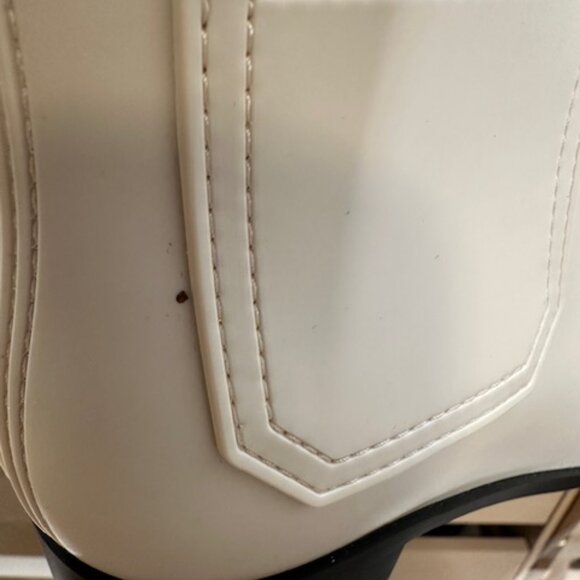 Chanel Interlocking CC Logo Size 38 Rubber Rain Boots - Picture 10 of 10